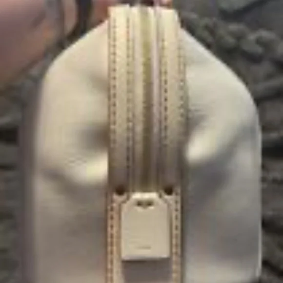 EUC Coach 1941 Rogue Satchel Pebble Leather Chalk/Brass - Picture 6 of 16